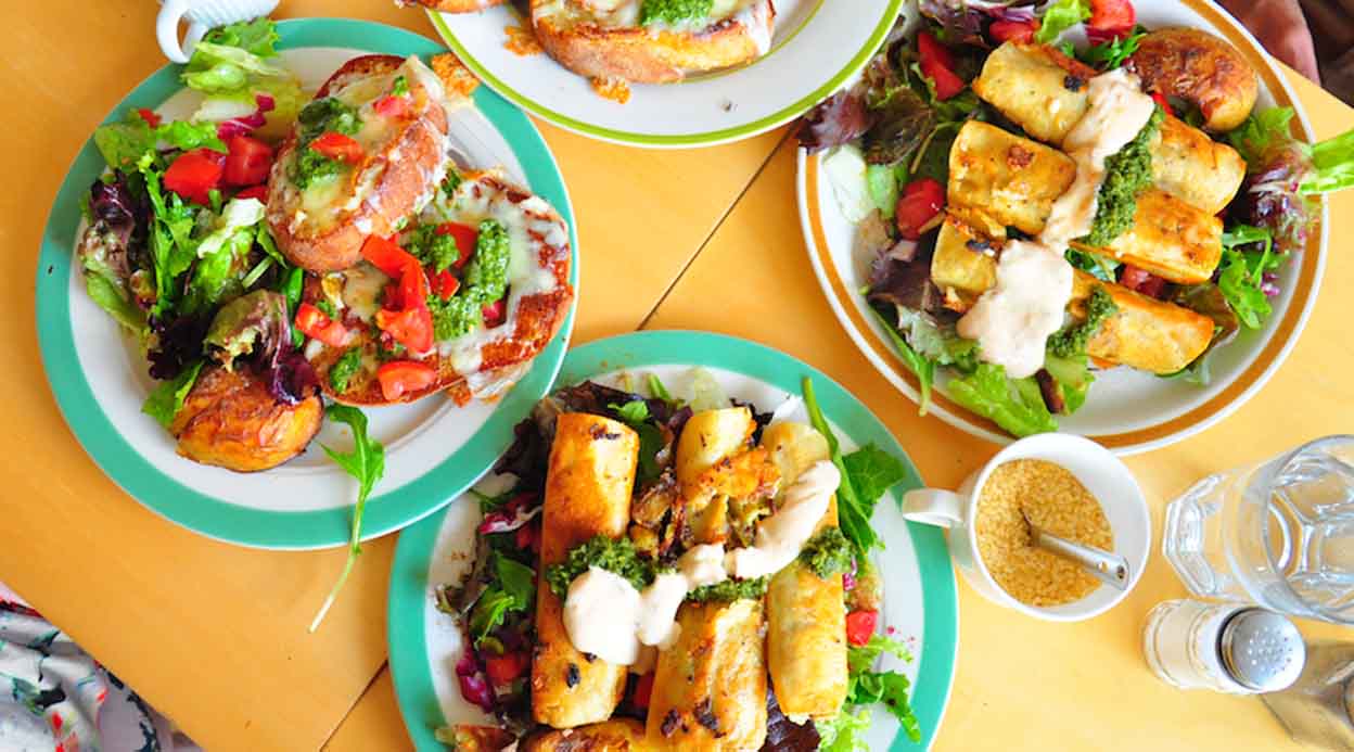 Toronto Food Map: From Breakfast to Late-Night Bites