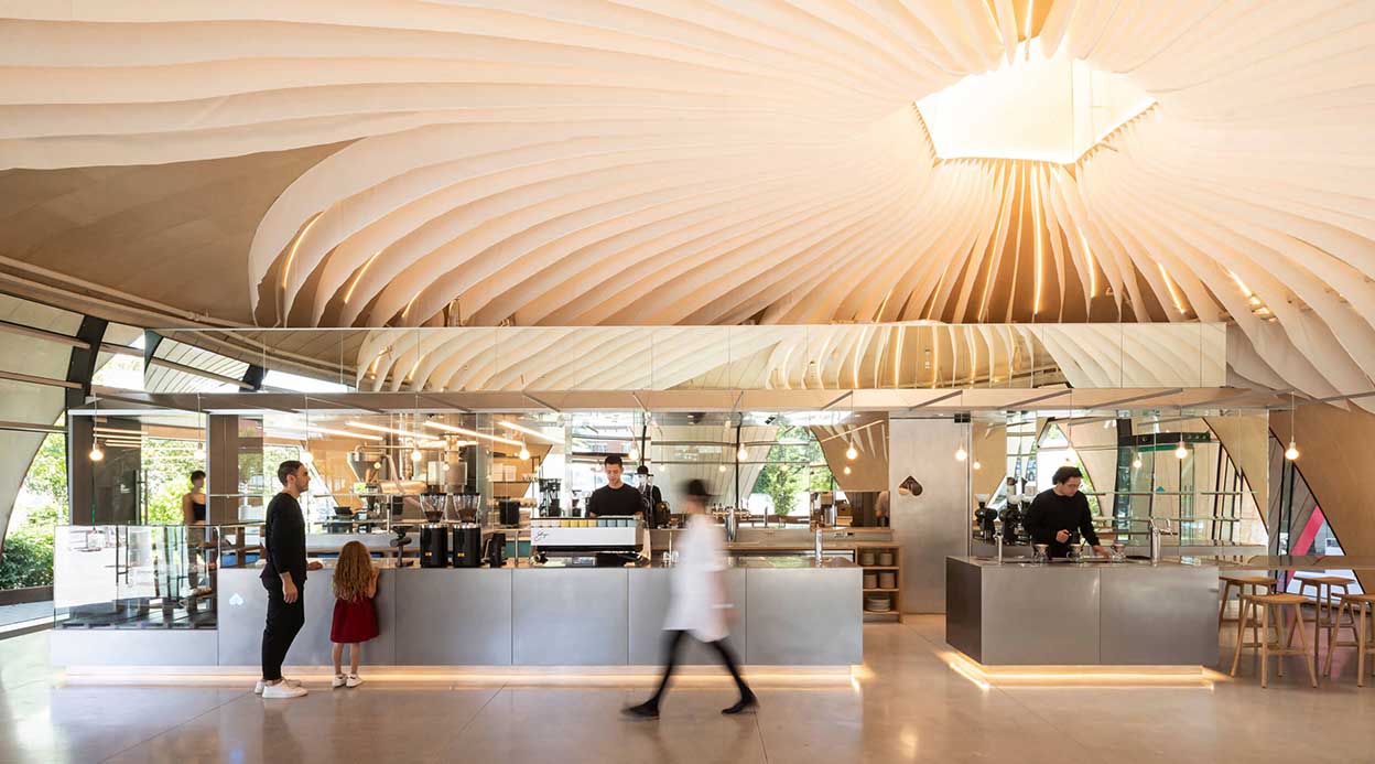 Embracing Slow Life in Vancouver: Cafés, Bookstores, and Seaside Walks