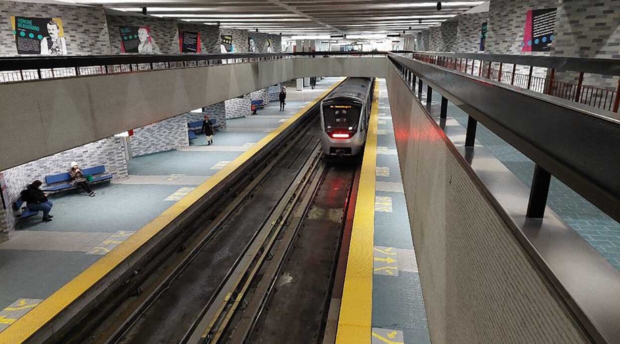 How to Travel Efficiently? Complete Guide to Booking Bus and Train Tickets in Montreal